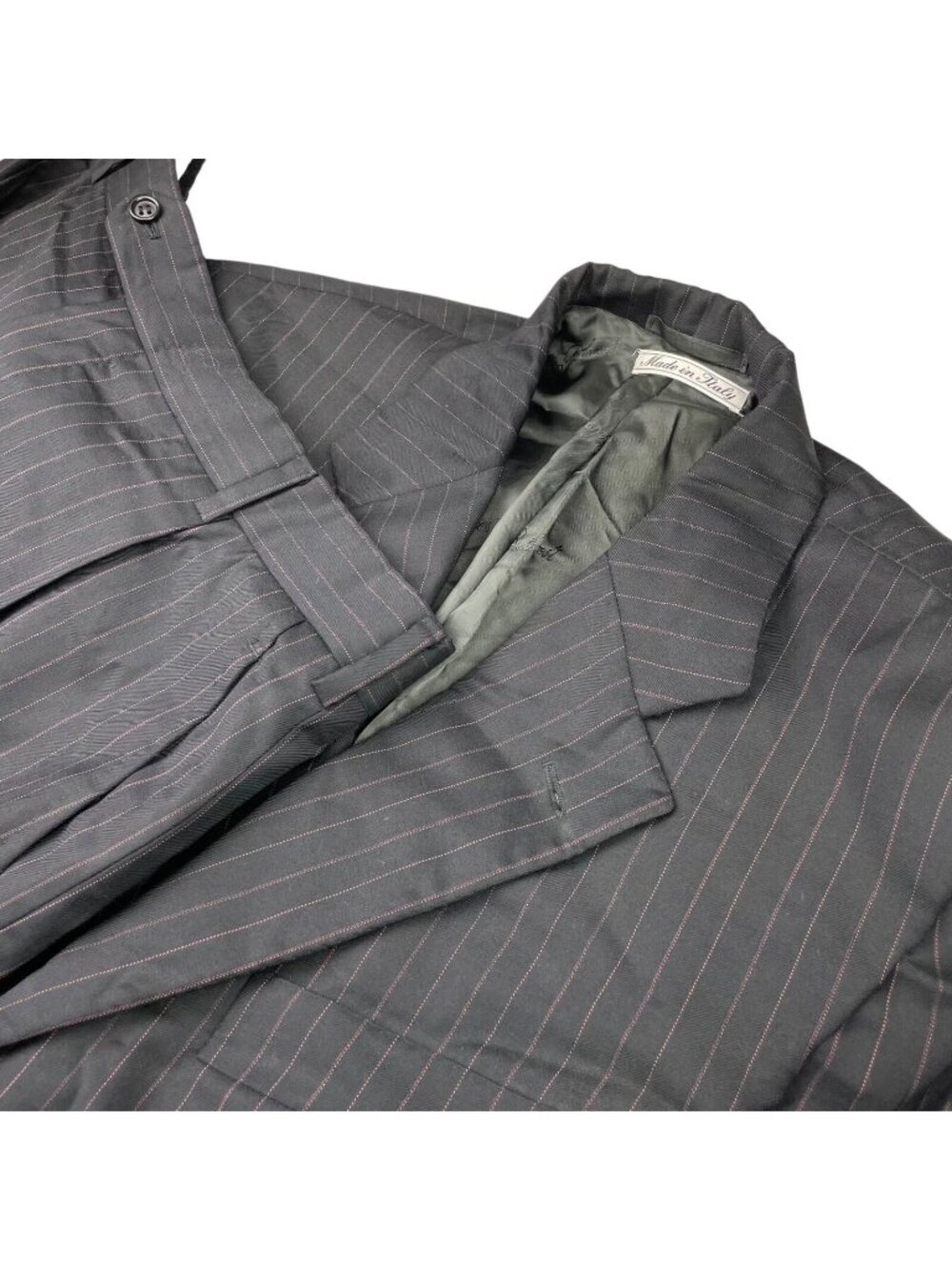 Belvest Men's 100% Wool 3-Button Suit Black/Pink Stripe • Italy • 40S | 34x30